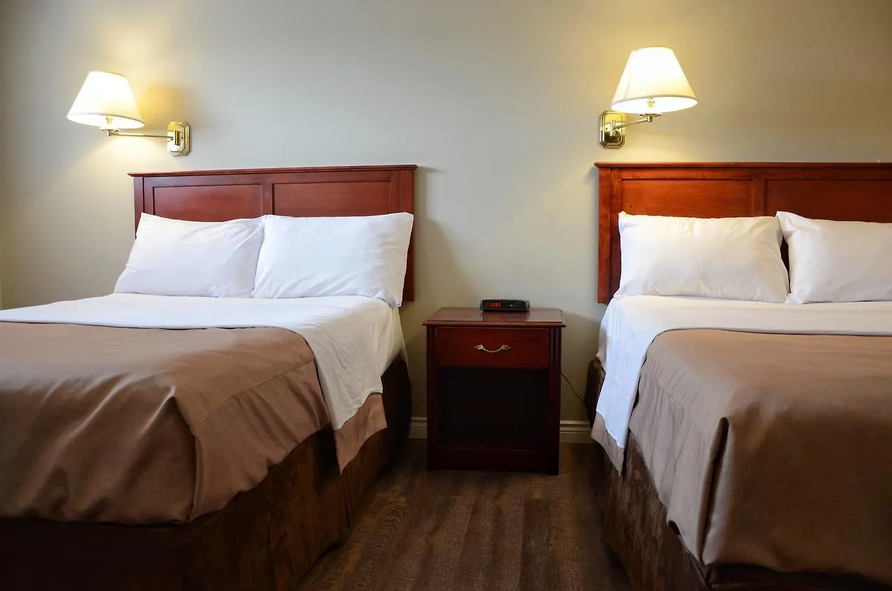 **  The Highlander Inn Niagara Falls Canada