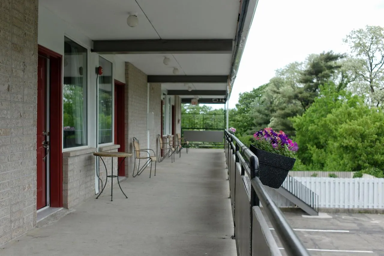 The Highlander Inn Niagara Falls Canada